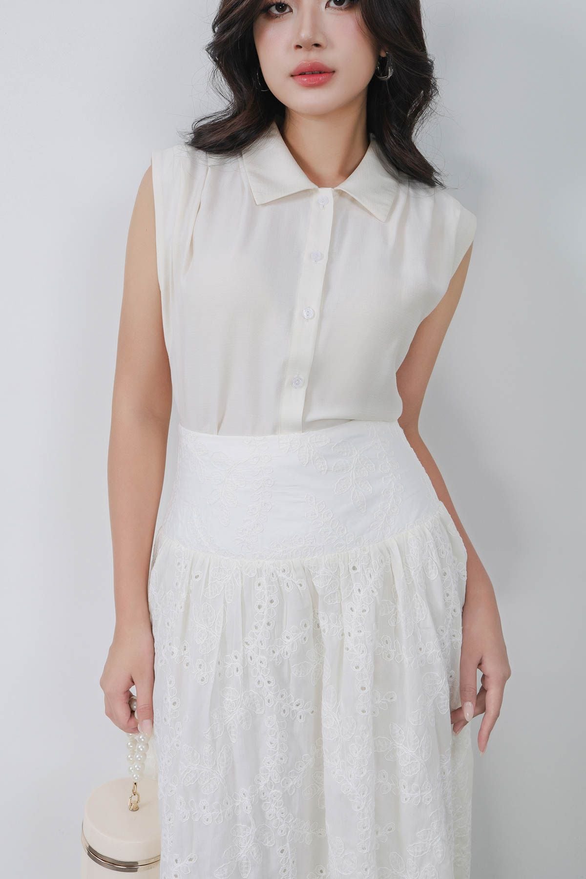 BAS33059 - Áo sơ mi công sở vải tơ dáng croptop cổ đức tay chờm vai xếp ly tạo kiểu cạp chun - PANTIO