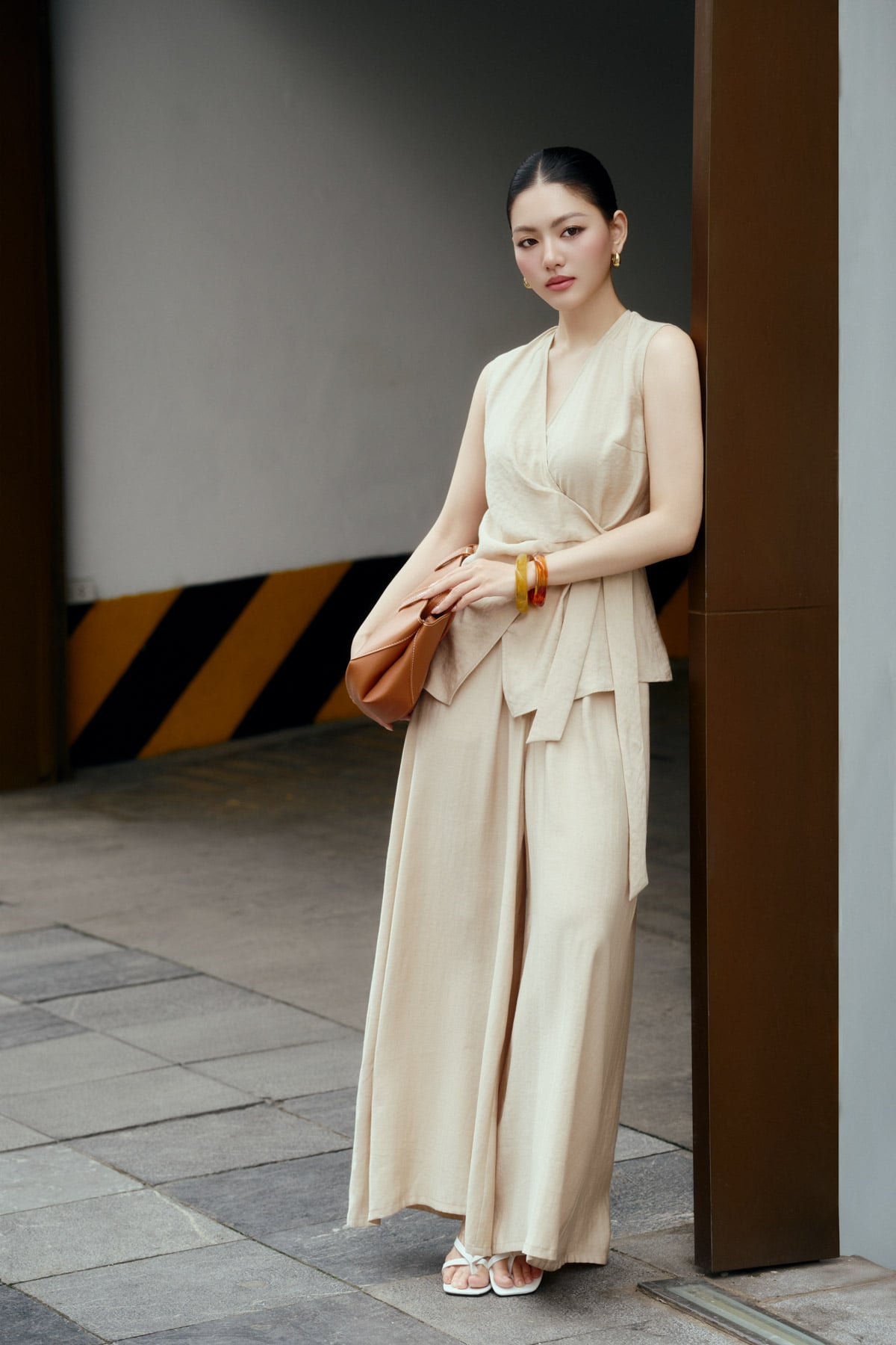 BQD33468 - Quần dài dạo phố vải thô mỏng dáng suông ống rộng cạp chun co giãn - PANTIO