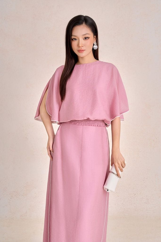 BAS33542 - Áo sơ mi dạo phố vải tơ dáng suông cổ thuyền tay xẻ cánh tiên thời trang - PANTIO