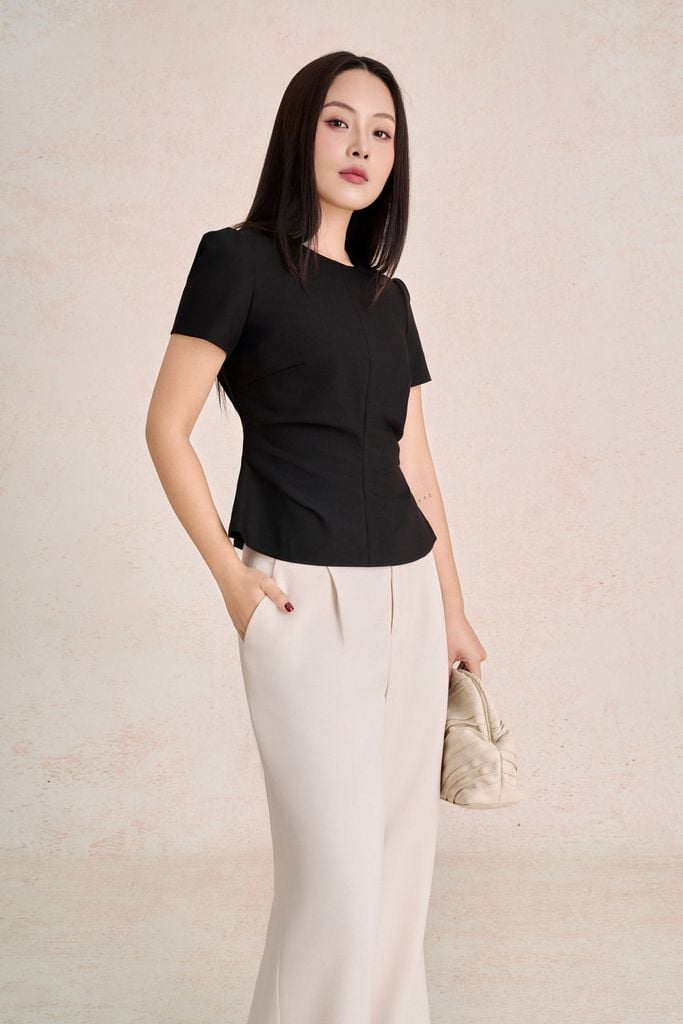 BAS33784 - Áo sơ mi công sở vải thô dáng ôm cổ tròn tay cộc thân áo phối nhún hông tạo kiểu - PANTIO