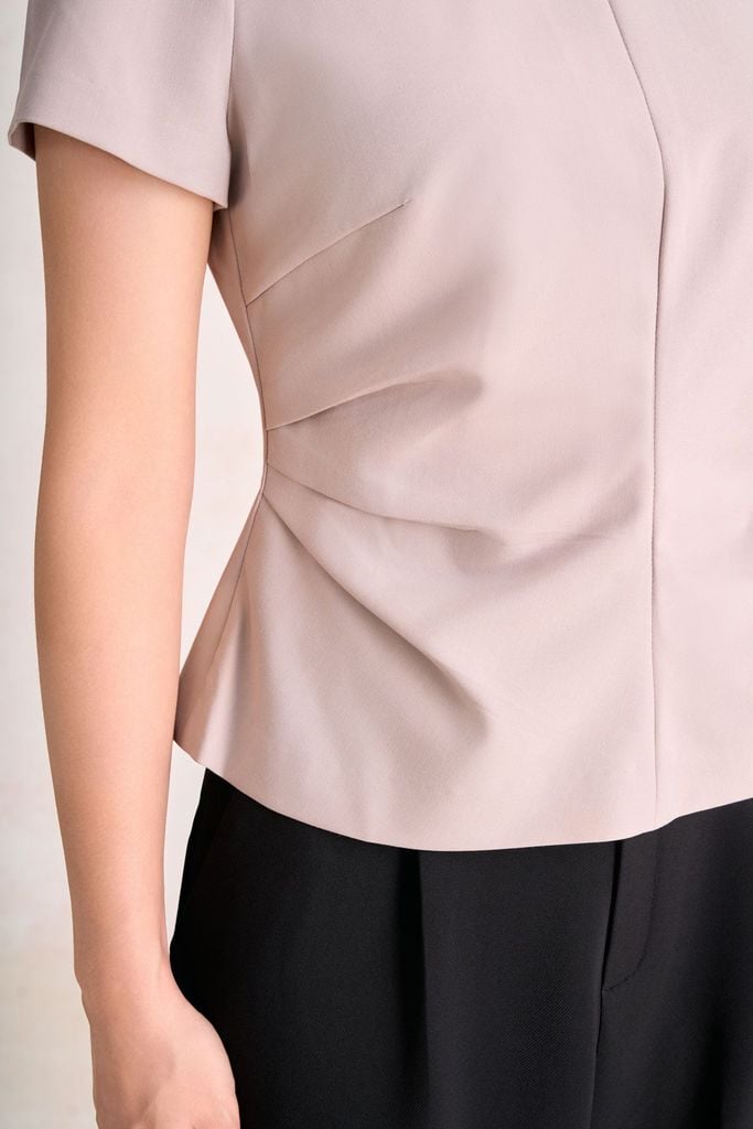 BAS33784 - Áo sơ mi công sở vải thô dáng ôm cổ tròn tay cộc thân áo phối nhún hông tạo kiểu - PANTIO