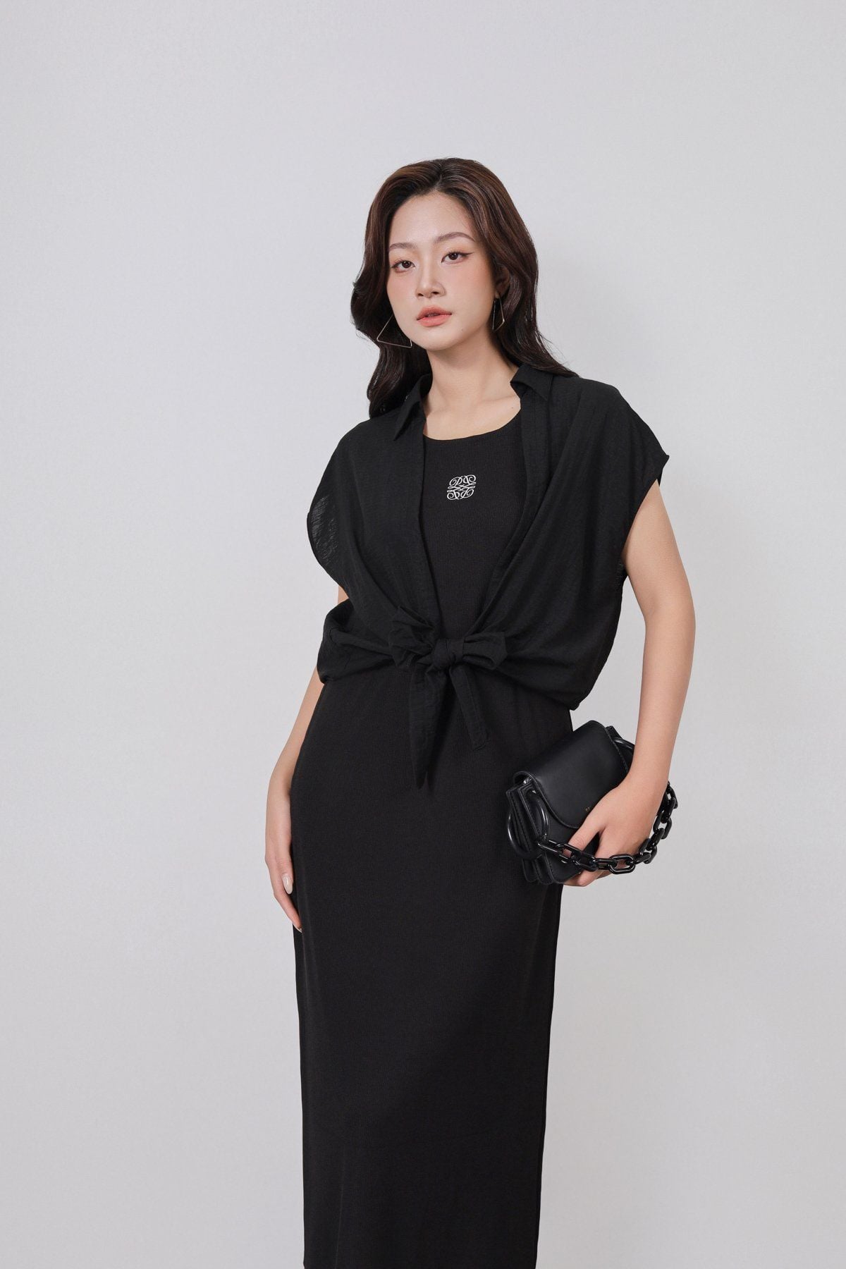 BAS73520 - Áo sơ mi kiểu vải thô mỏng dáng suông cổ bẻ thân áo phối vạt thắt nơ tạo kiểu - PANTIO