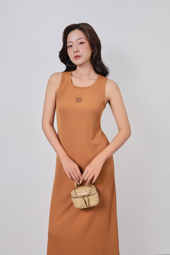 BDP73520 - Đầm dạo phố vải len dáng suông hai dây cổ tròn thời trang - PANTIO