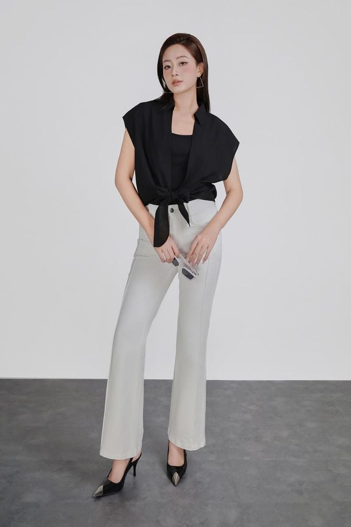 BAS73520 - Áo sơ mi kiểu vải thô mỏng dáng suông cổ bẻ thân áo phối vạt thắt nơ tạo kiểu - PANTIO