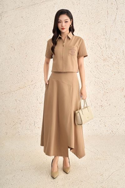 BAS73538 - Áo sơ mi kiểu dạo phố vải thô mỏng dáng ngắn cổ bẻ phối khoá kim loại ngực áo có túi thêu hoạ tiết thời trang - PANTIO