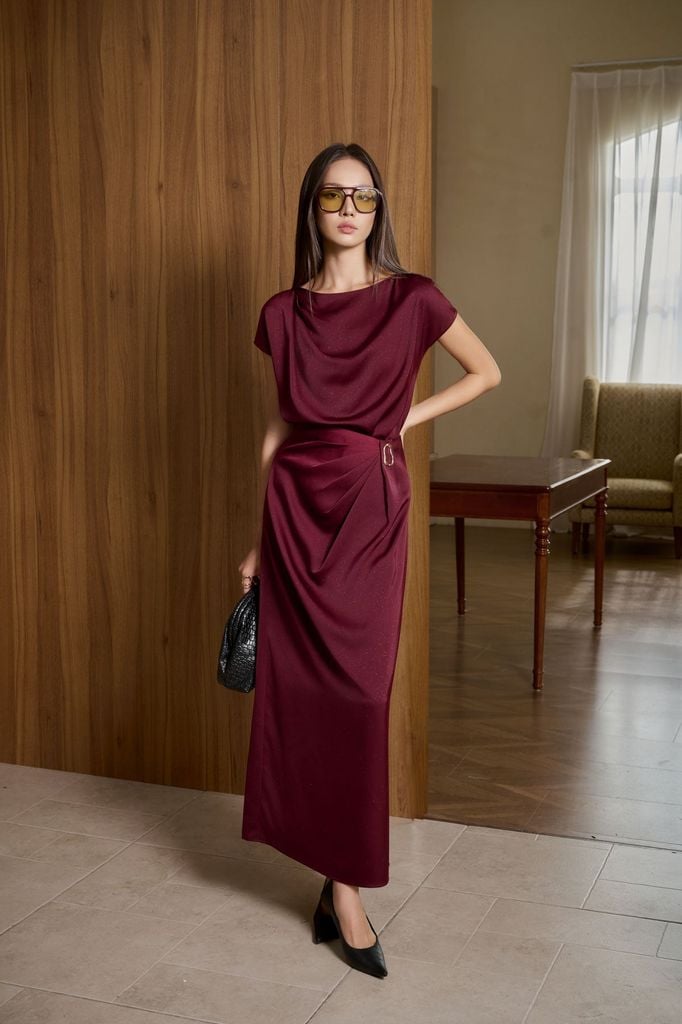 BAS73554 - Áo sơ mi công sở vải lụa dáng suông cổ thuyền tay cộc thời trang - PANTIO