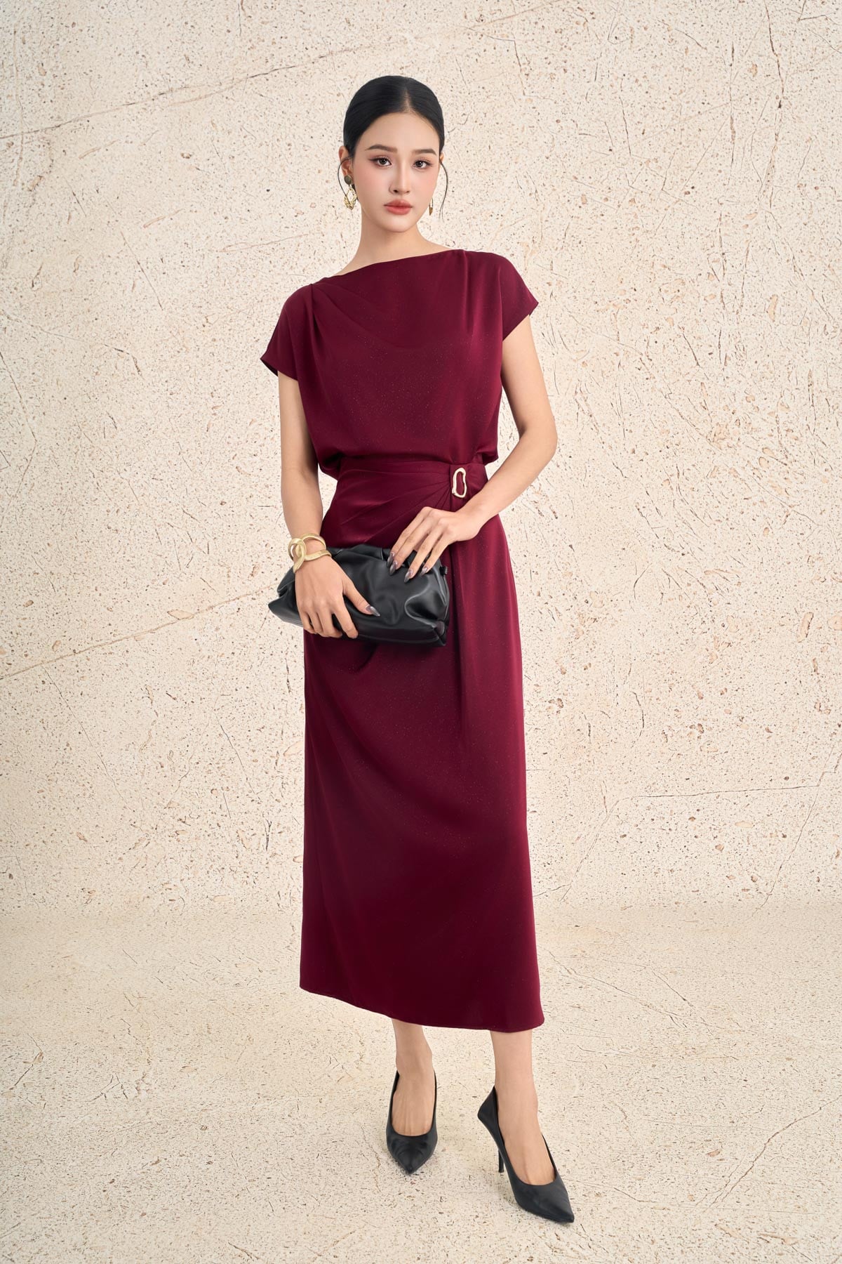 BAS73554 - Áo sơ mi công sở vải lụa dáng suông cổ thuyền tay cộc thời trang - PANTIO