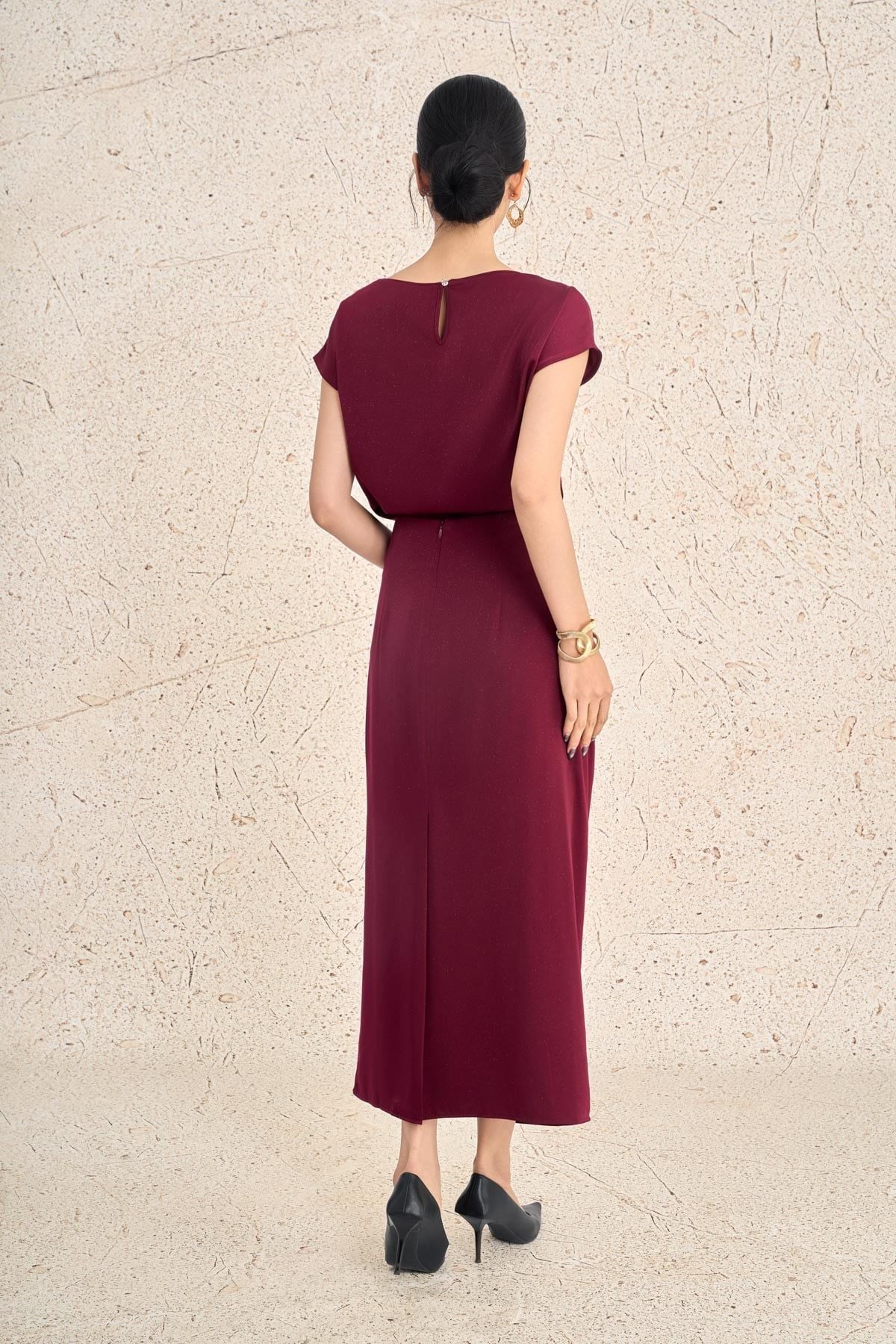 BJD73554 - Chân váy dài công sở vải lụa dáng suông cạp cao xếp nhún phối phụ kiện kim loại tạo kiểu - PANTIO