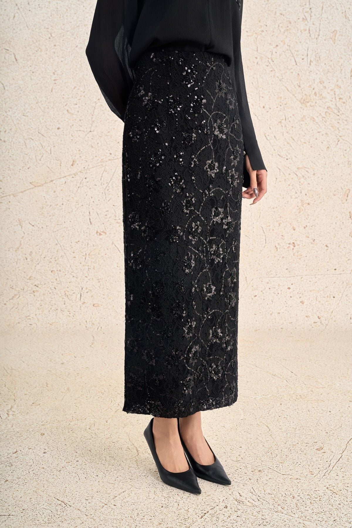 BJD73601 - Chân váy dài công sở vải ren hoa dáng suông cạp liền xẻ tà sau - PANTIO