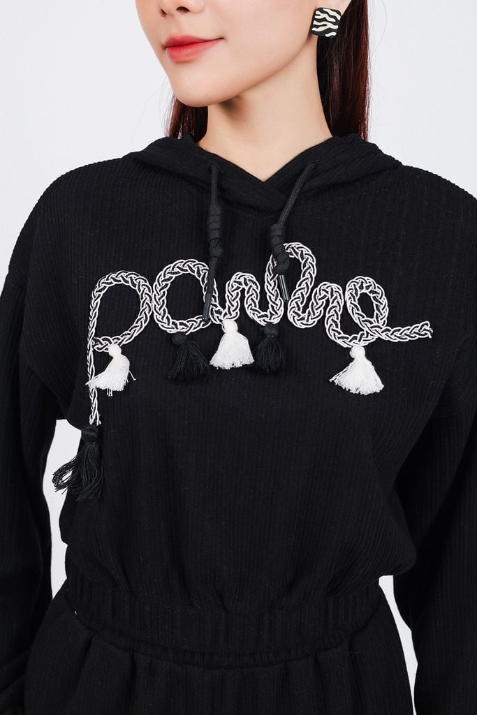 BAT93240 - Áo bộ thể thao vải len dáng lửng có mũ tay rộng bo gấu thân áo hoạ tiết thời trang phối tua rua chỉ - PANTIO