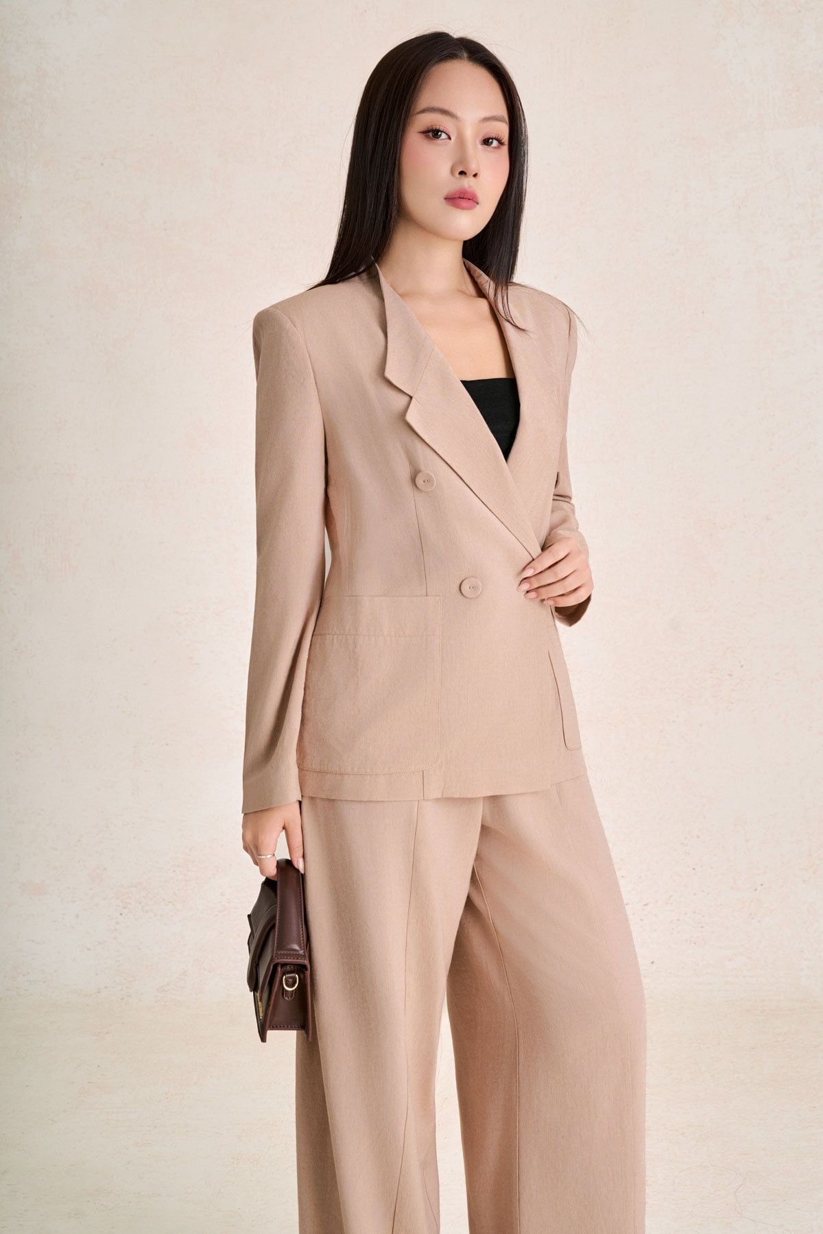 BAV13668 - Áo vest công sở vải thô đũi dáng suông cổ hai ve thân áo phối khuy bọc có túi tạo kiểu - PANTIO