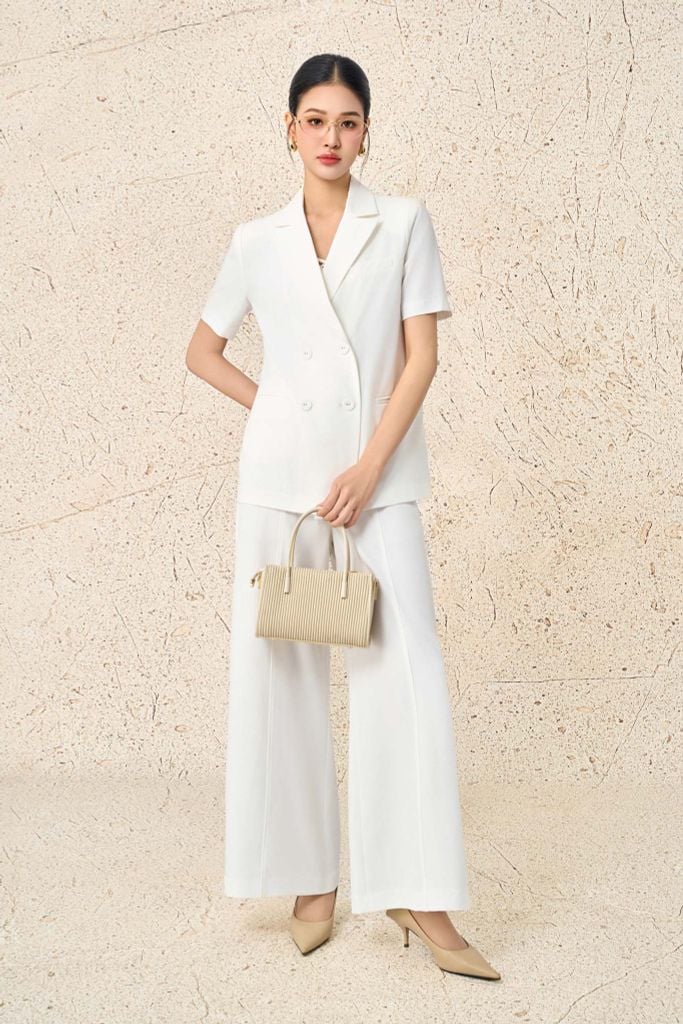 BAV33096 - Áo Vest công sở vải tuytsi dáng suông cổ hai ve tay cộc sau lưng xẻ tà tạo kiểu - PANTIO