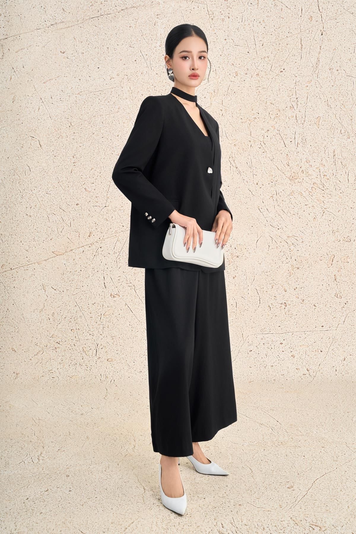 BAV93525 - Áo vest công sở vải thô dáng suông cổ chữ V phối dây vải tạo kiểu thân áo có túi thời trang - PANTIO