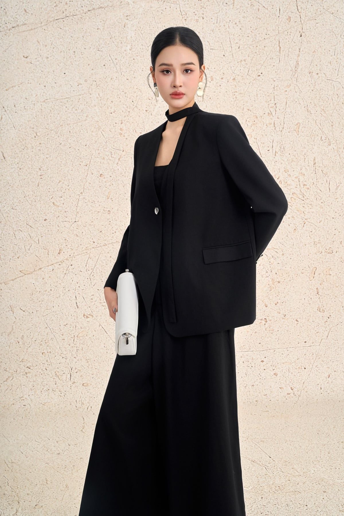 BAV93525 - Áo vest công sở vải thô dáng suông cổ chữ V phối dây vải tạo kiểu thân áo có túi thời trang - PANTIO