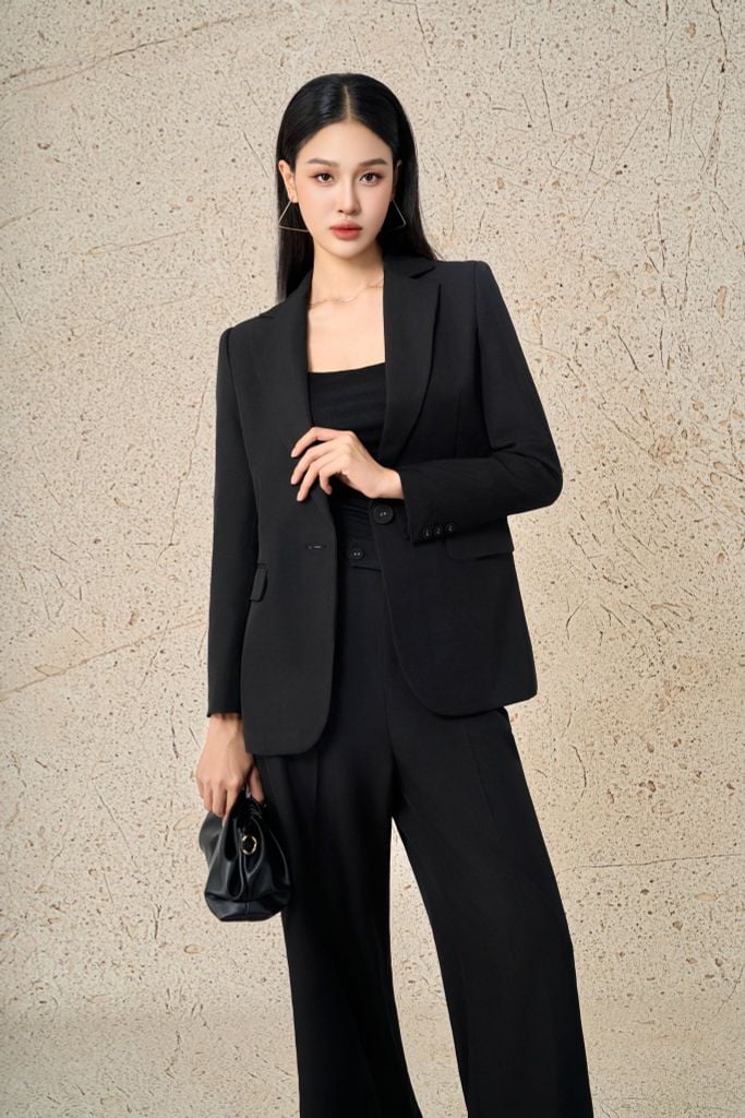 BAV93581 - Áo vest công sở vải tuytsi dáng suông cổ hai ve tay dài thân áo đính nắp túi ốp tạo kiểu cài khuy thân trước - PANTIO