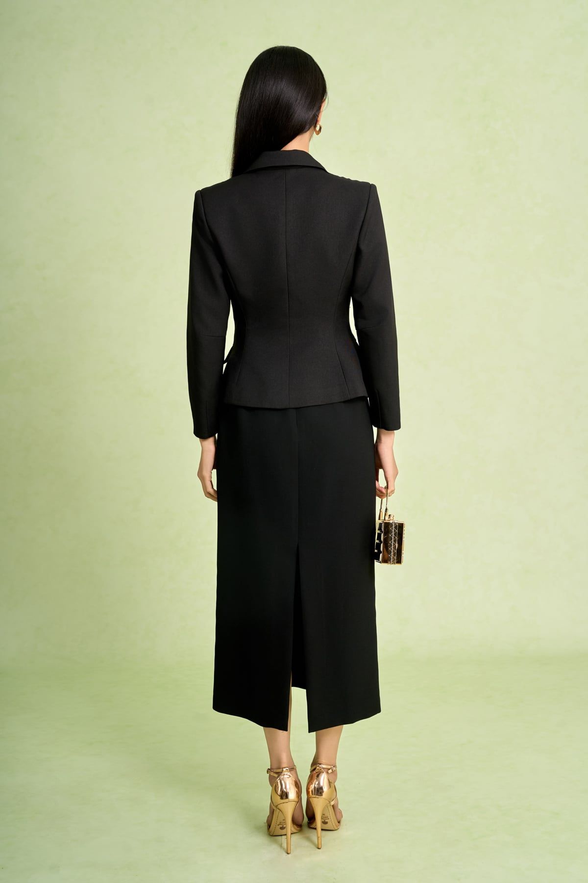 BAV93618 - Áo vest công sở vải thô dáng ngắn cổ hai ve tay dài kèm cài áo kim loại tạo kiểu - PANTIO