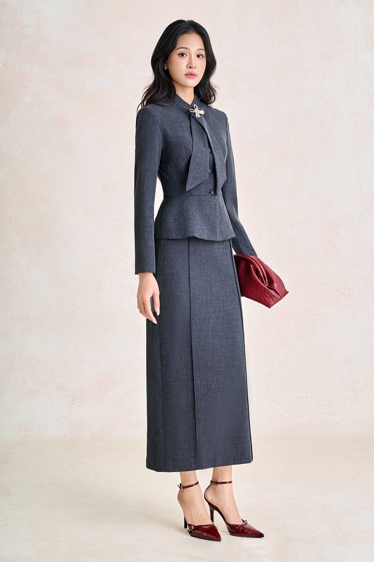 BAV93857 - Áo vest công sở vải thô đũi dáng peplum cổ kiểu phối phụ kiện kim loại thời trang - PANTIO