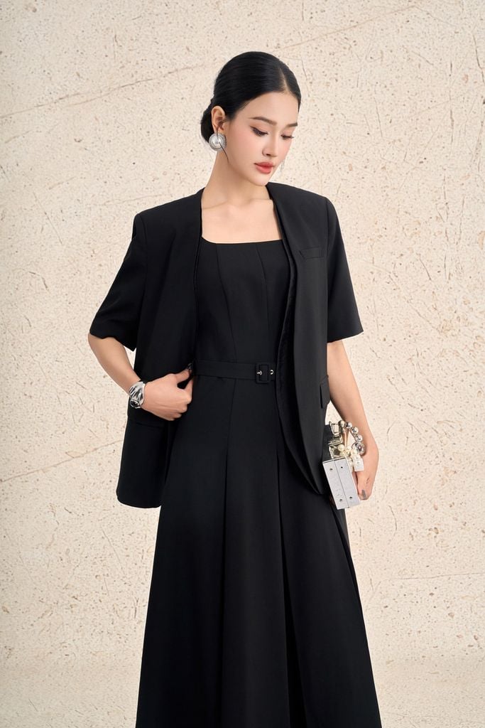 BAD73570 - Áo khoác demi công sở vải thô dáng suông tay lửng thân áo có nắp túi ốp tạo kiểu - PANTIO