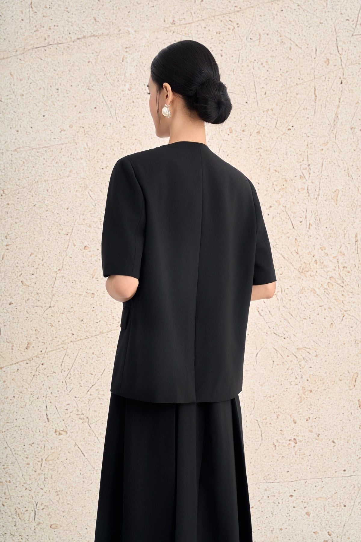 BAD73570 - Áo khoác demi công sở vải thô dáng suông tay lửng thân áo có nắp túi ốp tạo kiểu - PANTIO