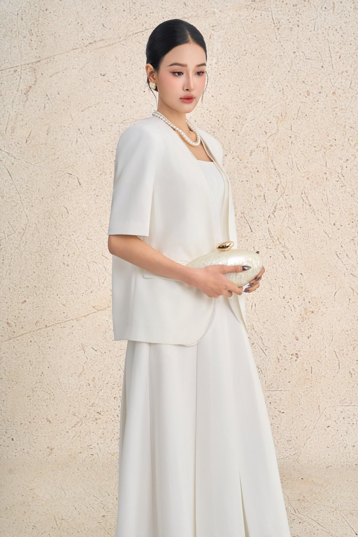 BAD73570 - Áo khoác demi công sở vải thô dáng suông tay lửng thân áo có nắp túi ốp tạo kiểu - PANTIO