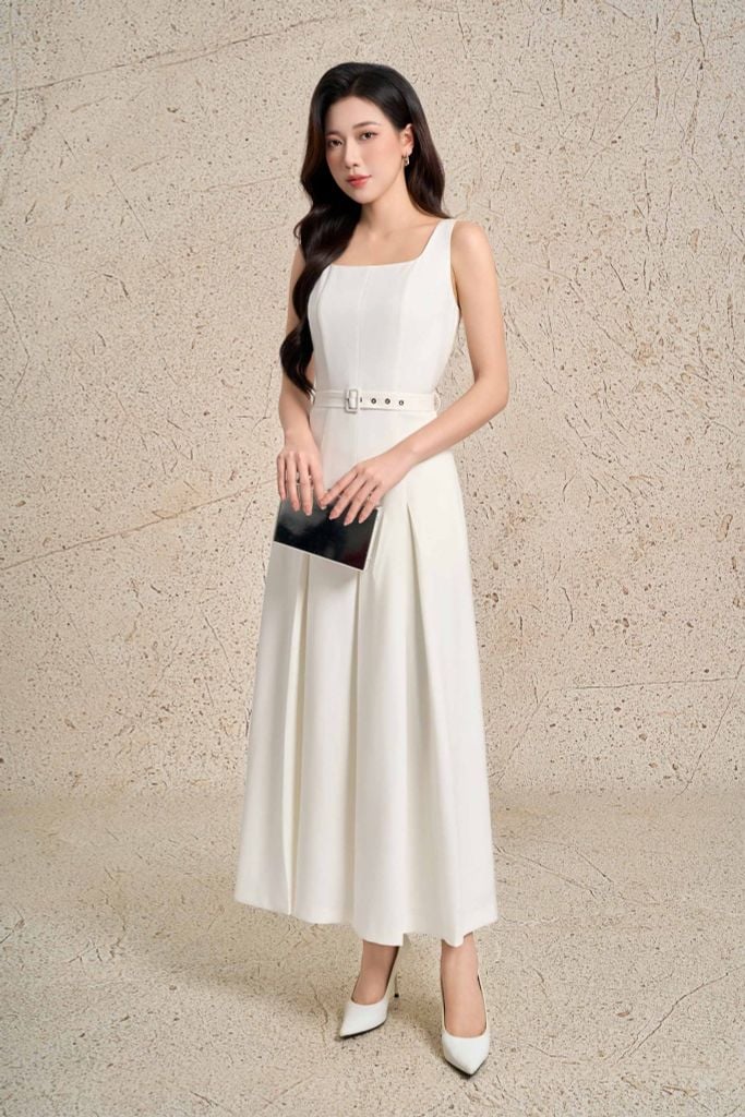 BDC73570 - Đầm công sở vải thô dáng xoè cổ vuông không tay ôm eo phối dây đai thân váy xếp ly bung tạo kiểu khoá thân sau - PANTIO