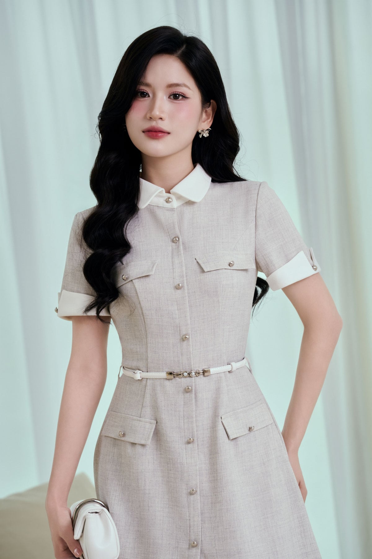 FDC35588 - Đầm công sở vải thô dáng chữ A ngắn cổ bẻ tay cộc thân váy phối khuy tạo kiểu kèm dây lưng thời trang - PANTIO