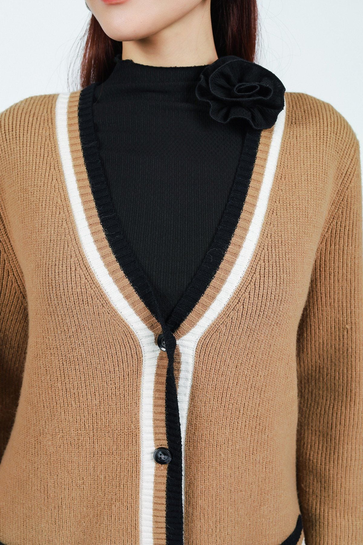 BKL469 - Áo khoác len cardigan cao cấp dáng suông cổ V sâu có túi hoạ tiết viền kẻ thời trang - PANTIO