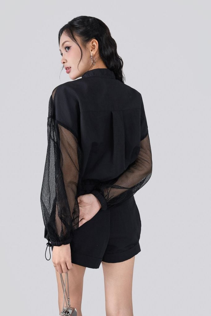 BKM33516 - Áo khoác gió vải lưới dáng ngắn thân áo phối túi thời trang gấu áo bo chun tạo kiểu - JAN.