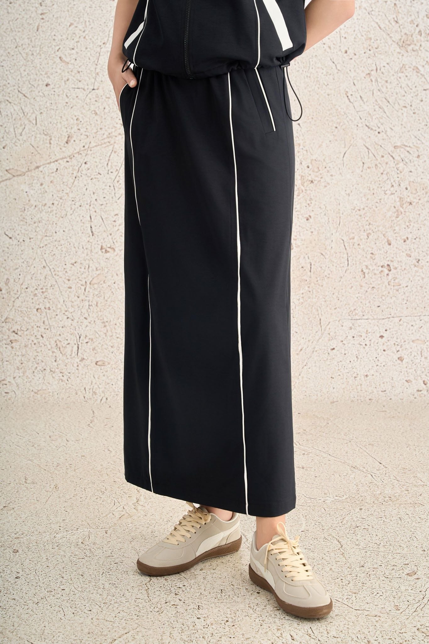 BJD73534 - Chân váy dài dạo phố vải kaki dáng suông thân váy phối đường gân thời trang xẻ tà sau - PANTIO