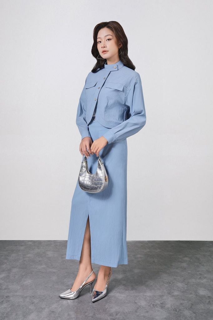 BKM73574 - Áo khoác kiểu công sở vải thô dáng croptop tay dài cổ kiểu thân áo phối túi hộp tạo kiểu - PANTIO