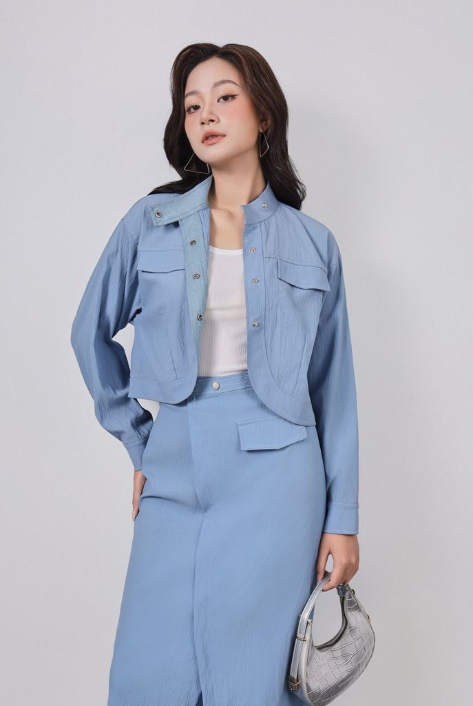 BKM73574 - Áo khoác kiểu công sở vải thô dáng croptop tay dài cổ kiểu thân áo phối túi hộp tạo kiểu - PANTIO