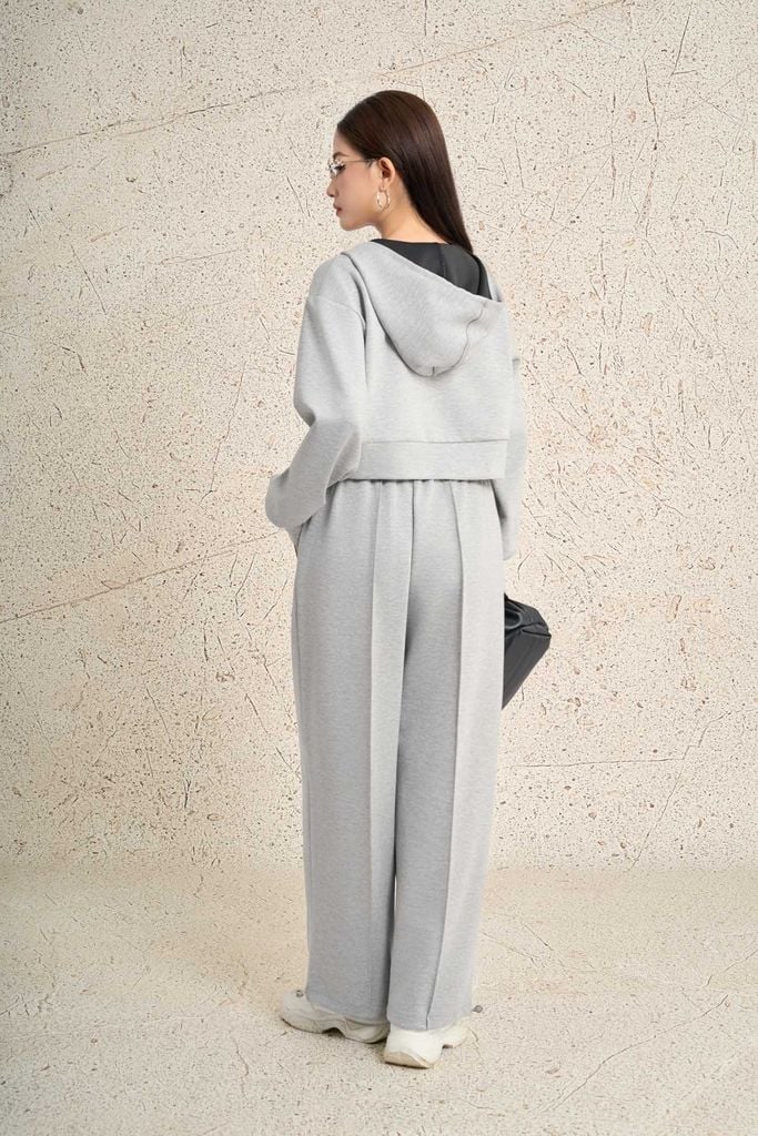 BKM93642 - Áo khoác cao cấp vải cotton dáng ngắn có mũ gấu áo bo chun tạo kiểu khóa thân trước - PANTIO