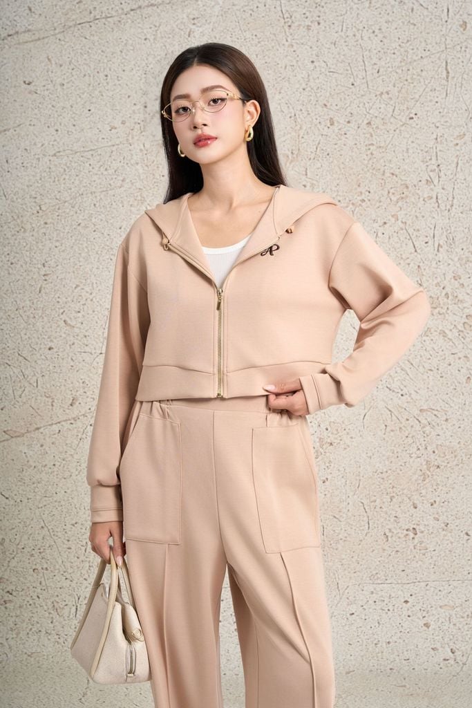 BKM93642 - Áo khoác cao cấp vải cotton dáng ngắn có mũ gấu áo bo chun tạo kiểu khóa thân trước - PANTIO