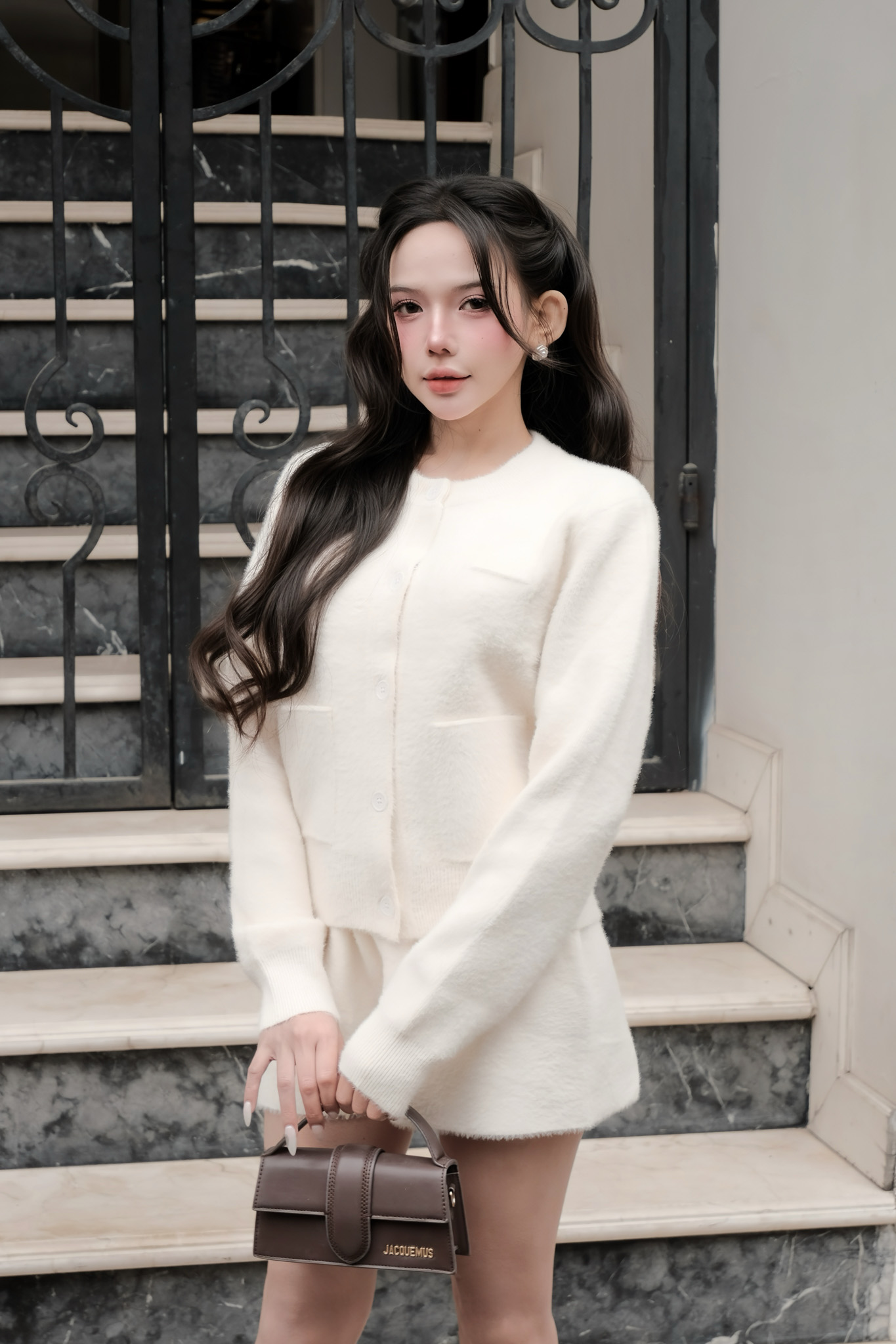 BKM93655 - Áo khoác len lông thỏ cao cấp dáng suông cổ tròn gấu áo bo chun ôm thân áo có túi tạo kiểu - JAN.