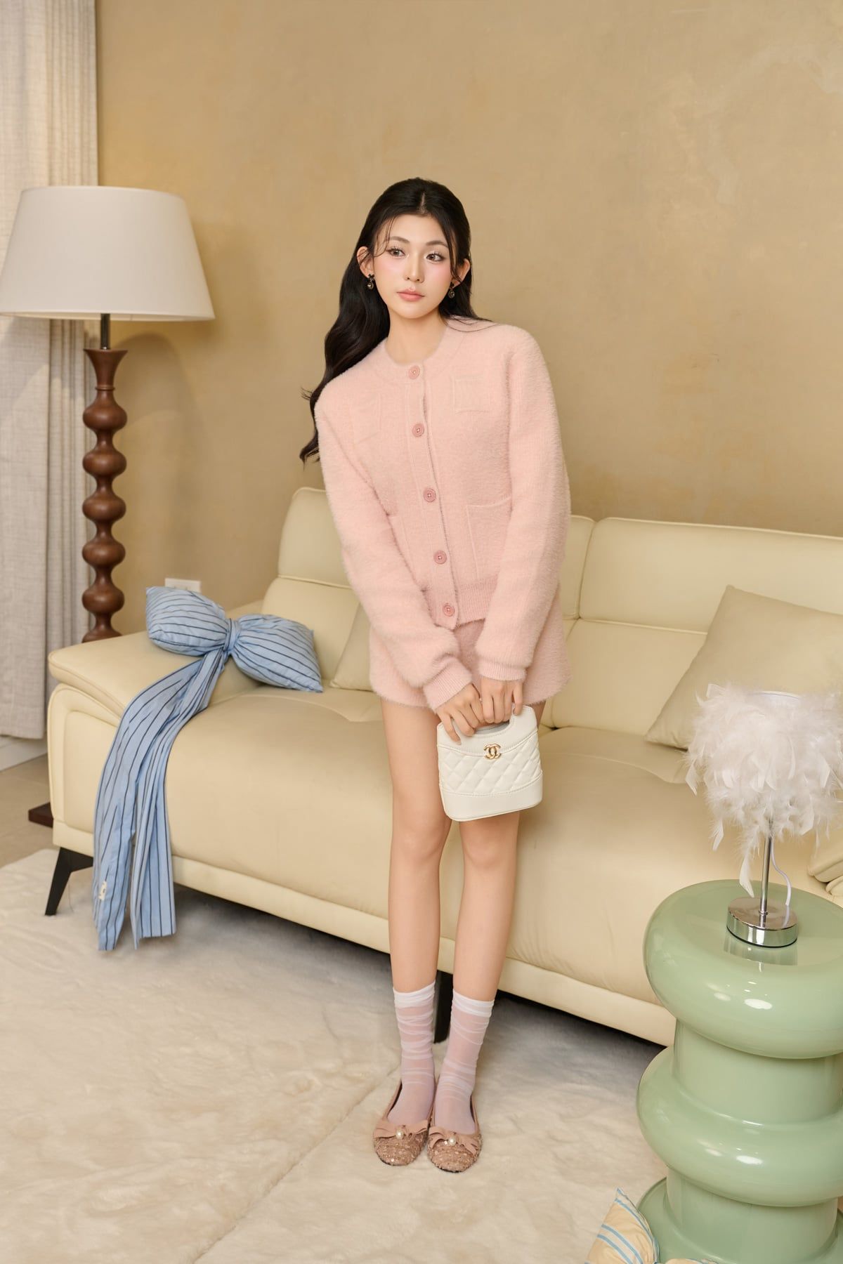 BKM93655 - Áo khoác len lông thỏ cao cấp dáng suông cổ tròn gấu áo bo chun ôm thân áo có túi tạo kiểu - JAN.