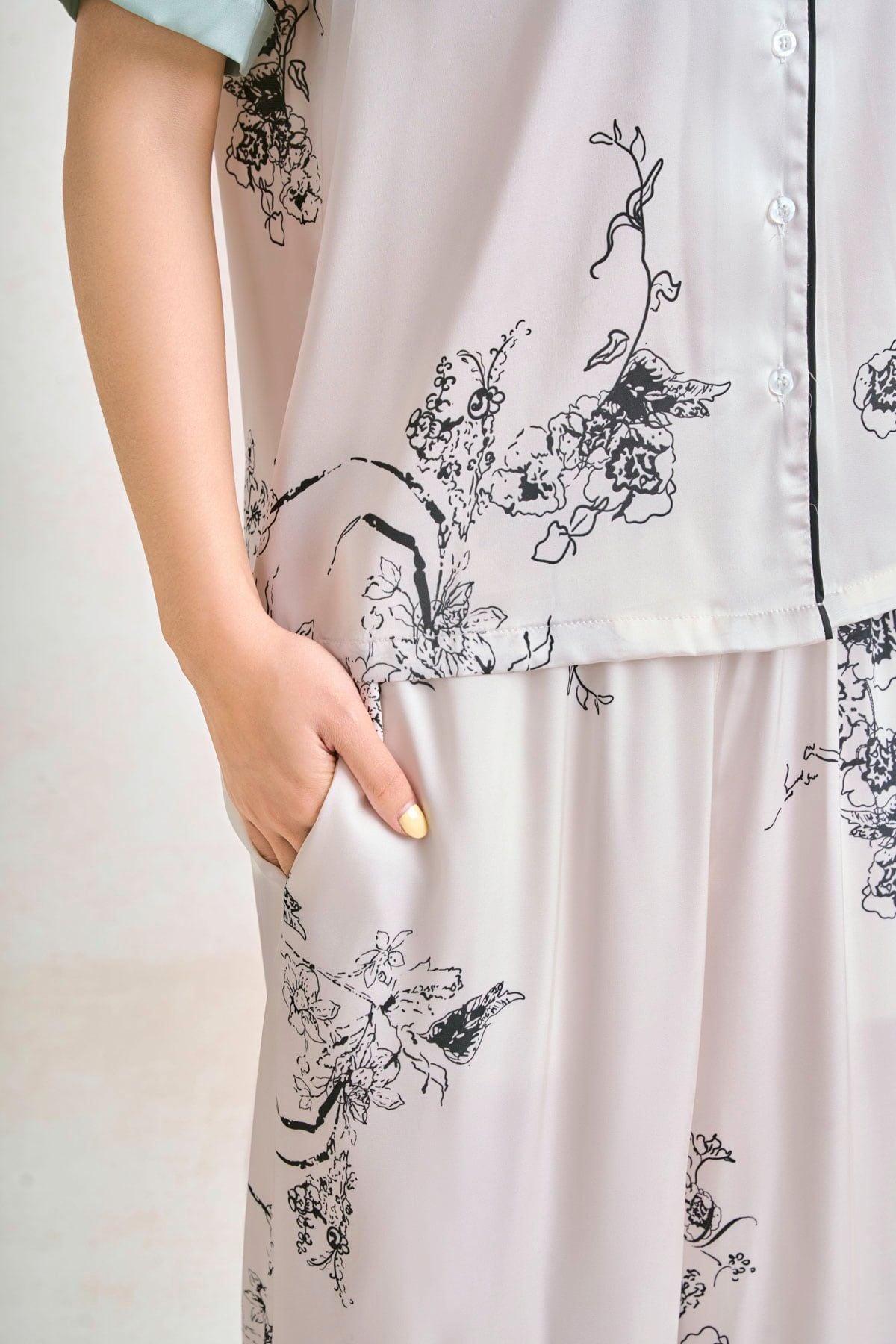 BMN5130 - Bộ mặc nhà vải lụa dáng suông áo tay ngắn kèm quần suông dài cạp chun thời trang- PANTIO