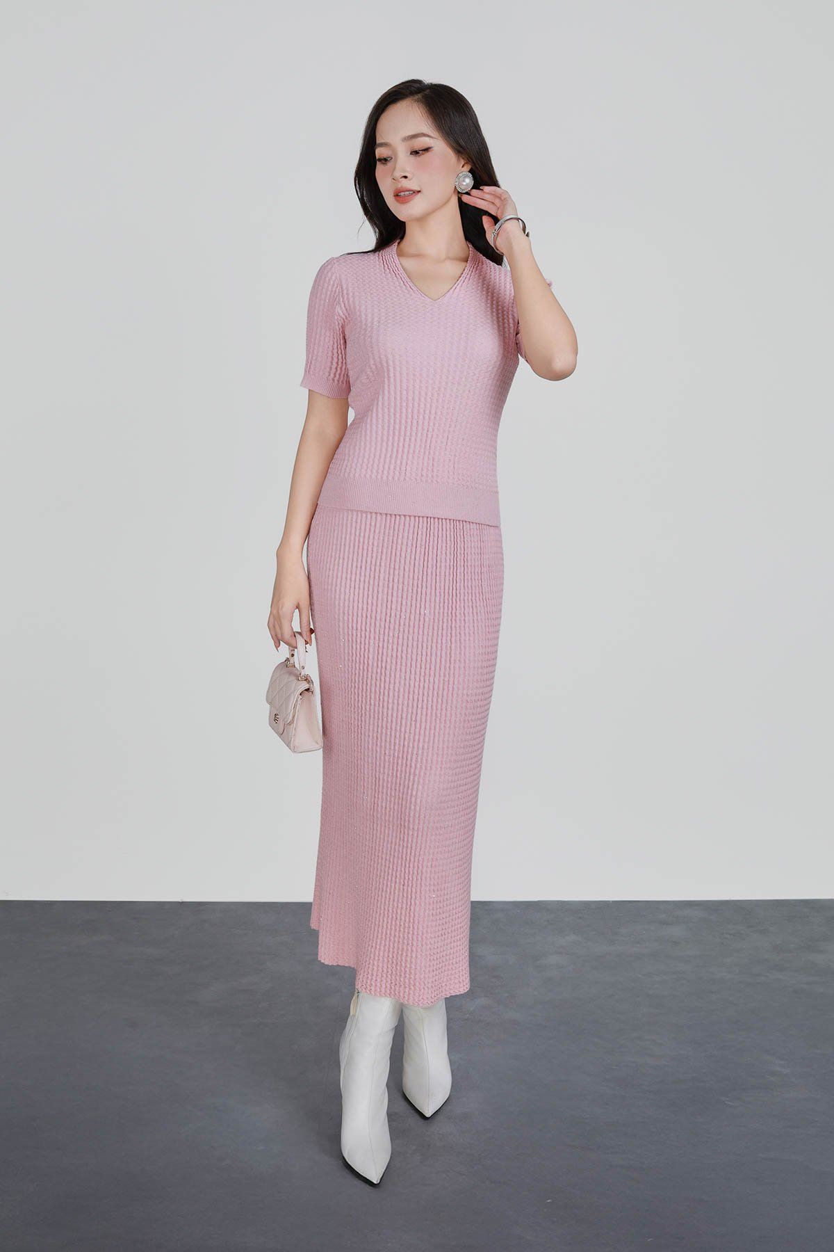 BOL446 - Áo len thời trang cao cấp dáng ôm co giãn cổ xẻ chữ V tay ngắn - PANTIO