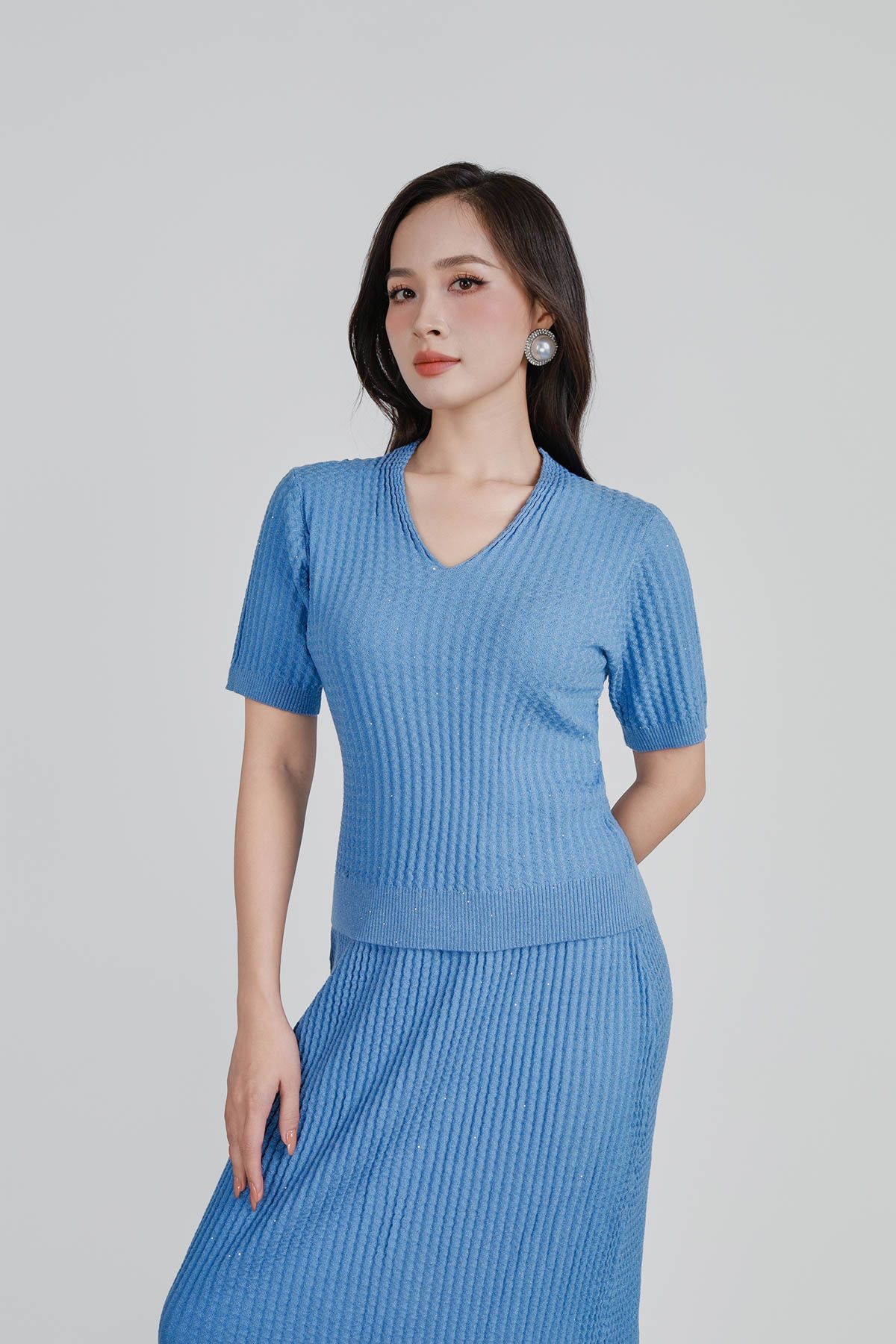 BOL446 - Áo len thời trang cao cấp dáng ôm co giãn cổ xẻ chữ V tay ngắn - PANTIO