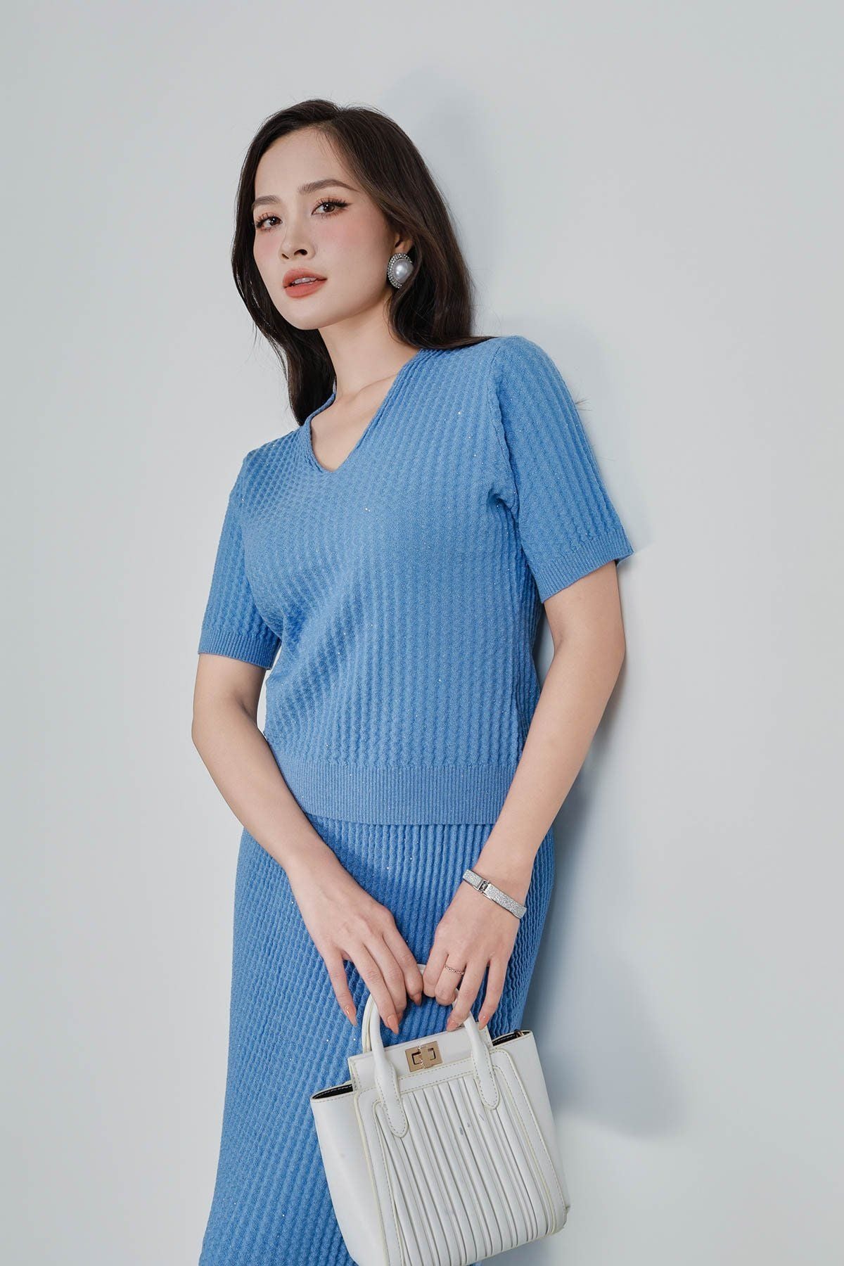 BOL446 - Áo len thời trang cao cấp dáng ôm co giãn cổ xẻ chữ V tay ngắn - PANTIO