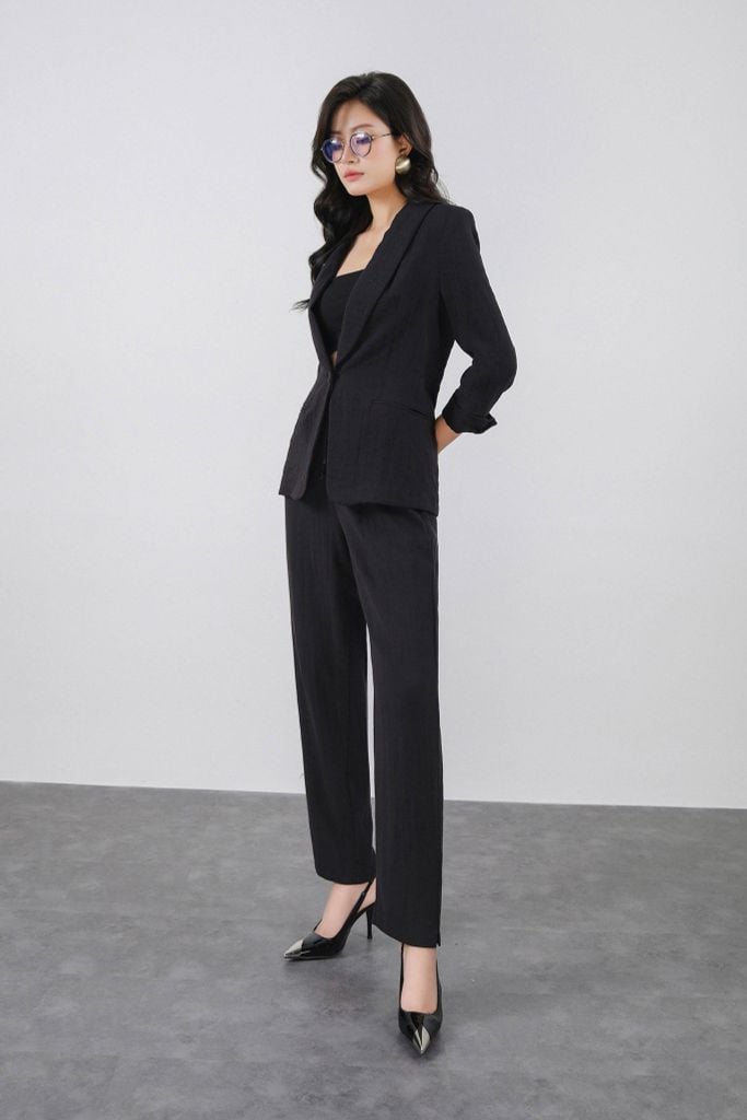FAD5504 - Áo vest công sở vải thô nhăn dáng suông cổ bẻ tay lỡ lên gấu trang trí - PANTIO