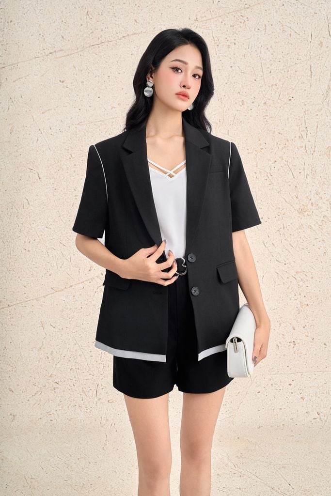 FAD9537 - Áo vest công sở vải tuytsi dáng suông cổ hai ve tay cộc thân áo có túi phối hoạ tiết đường gân tạo kiểu - PANTIO