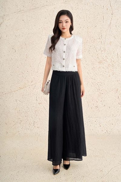 FAK31458 - Áo kiểu công sở vải tơ dáng ngắn cổ tròn tay cộc thân áo đính khuy đá tạo kiểu - PANTIO