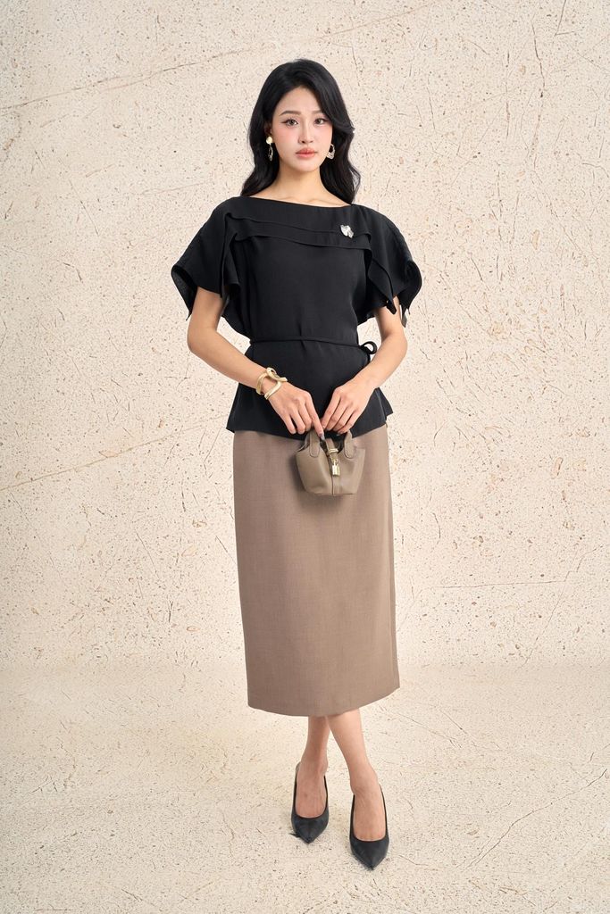 FAK31516 - Áo sơ mi kiểu công sở vải tơ dáng suông cổ tròn vai chờm phối vạt tạo kiểu - PANTIO