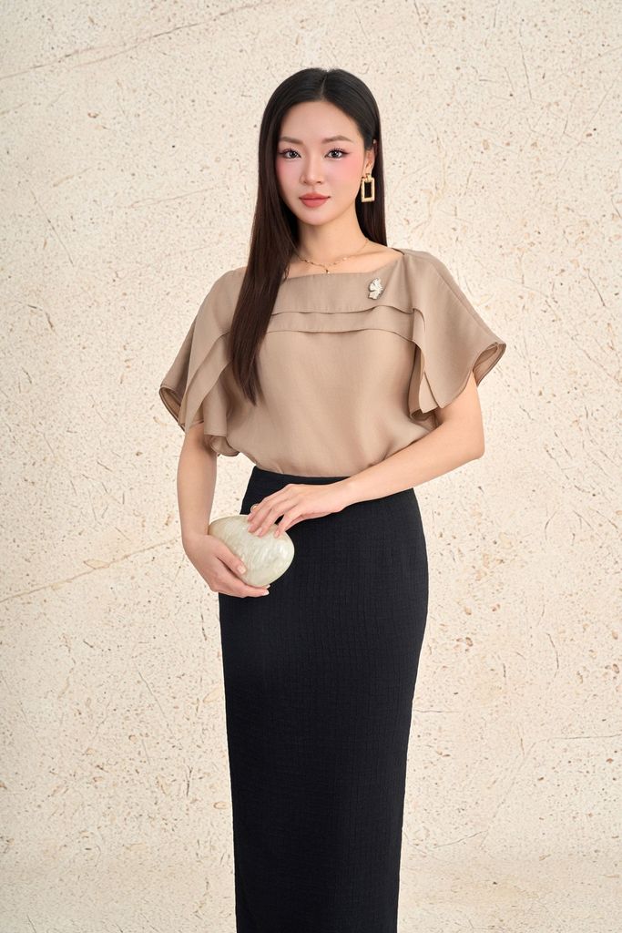 FAK31516 - Áo sơ mi kiểu công sở vải tơ dáng suông cổ tròn vai chờm phối vạt tạo kiểu - PANTIO