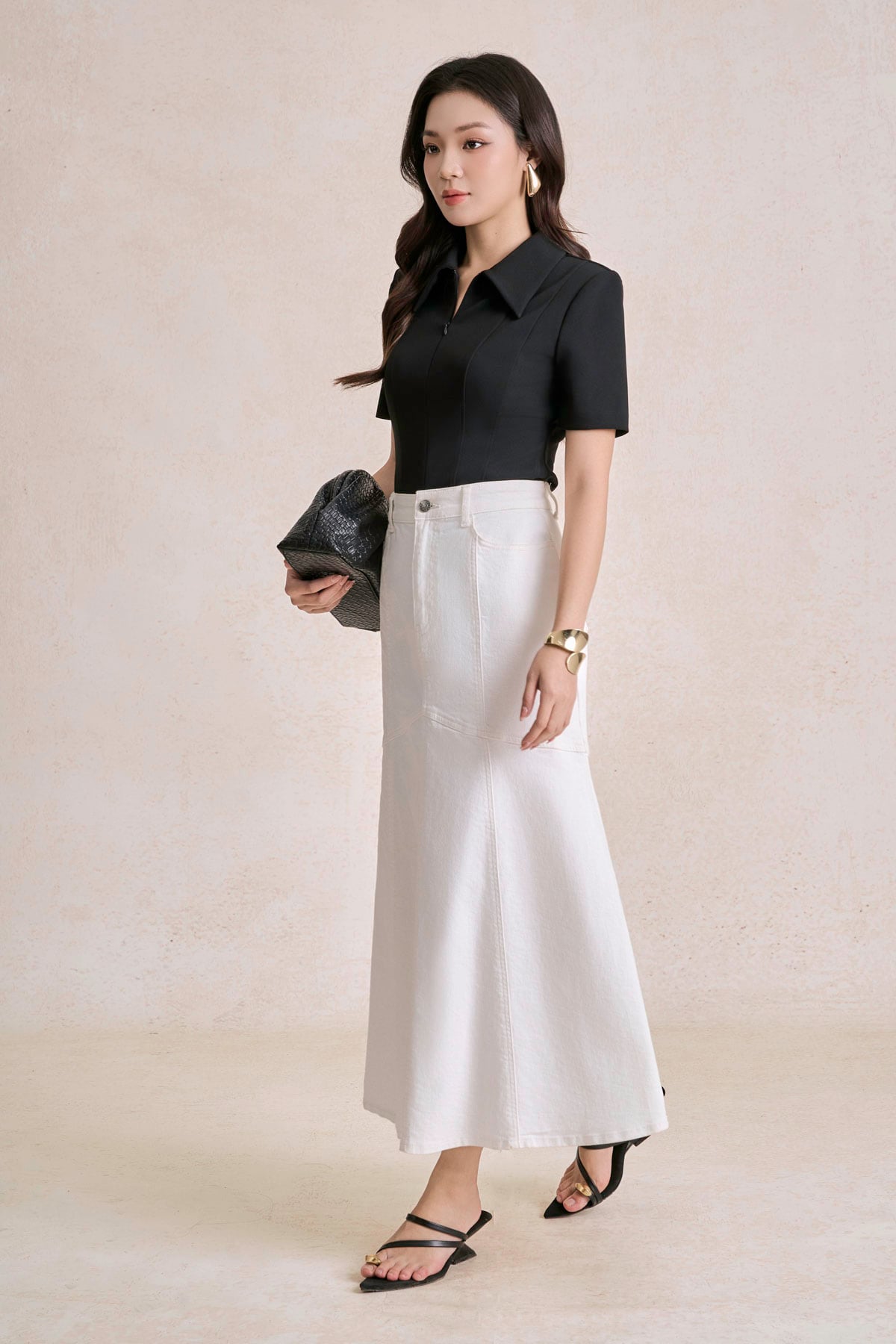 FAK31555 - Áo kiểu công sở vải cotton dáng ôm cổ bẻ tay cộc thân áo phối đường gân tạo kiểu gấu áo in hoạ tiết - tỷ lệ kèo 8899
