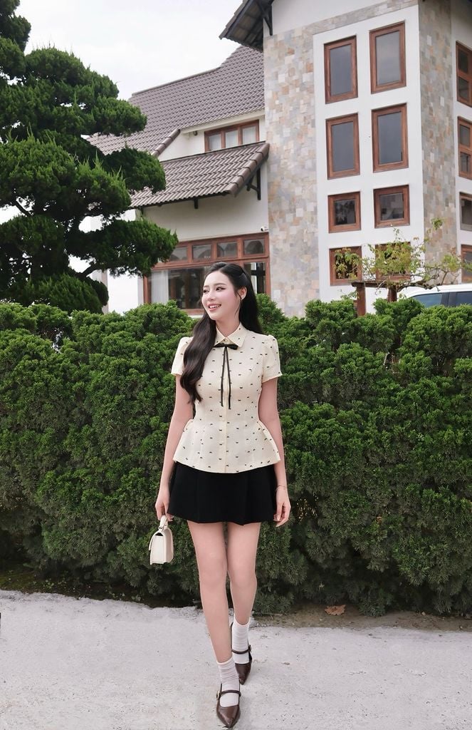 FJN3773 - Chân váy ngắn vải thô dày dáng chữ A thân váy phối ly tạo kiểu khoá thân sau - JAN.