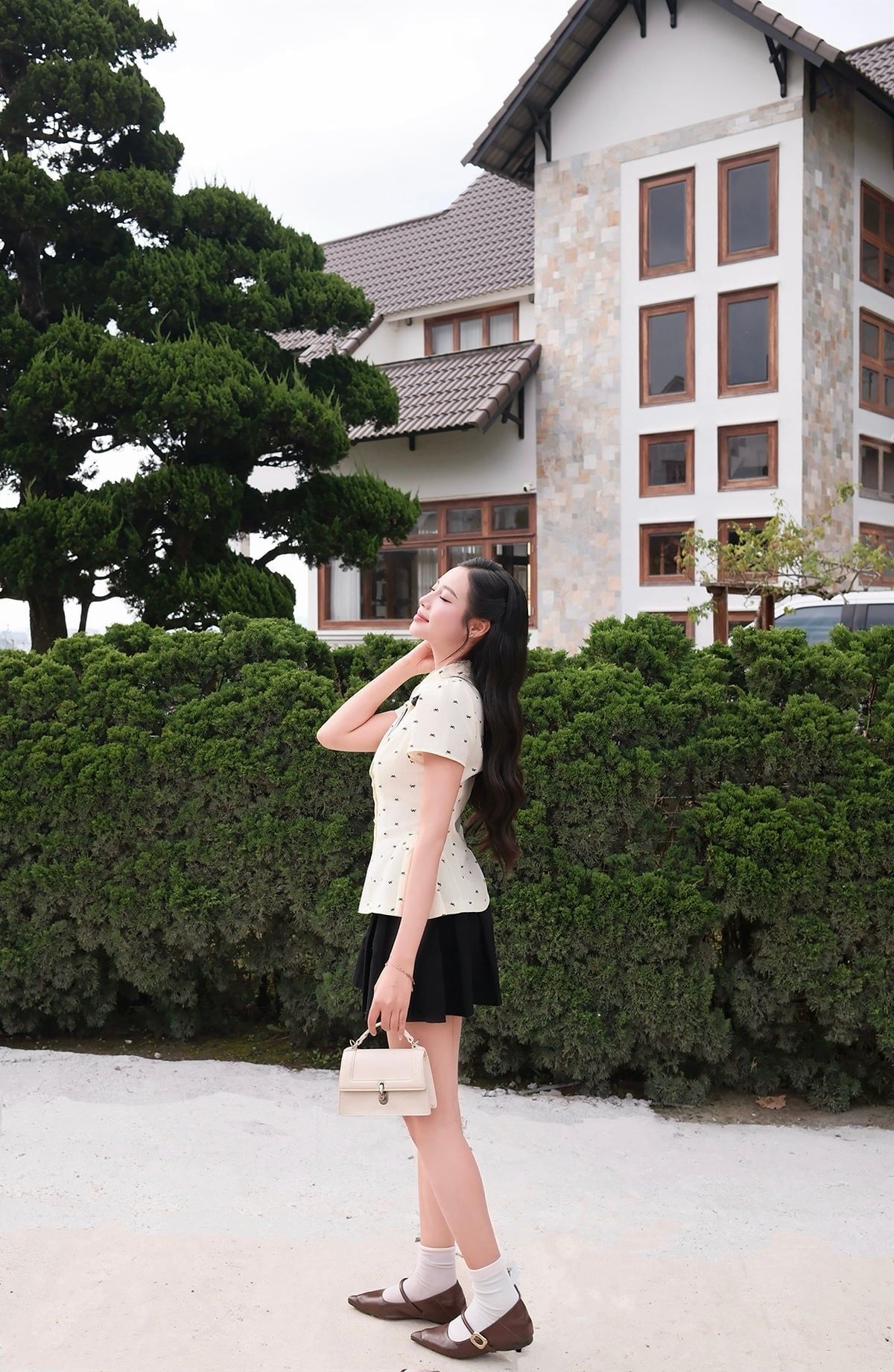 FJN3773 - Chân váy ngắn vải thô dày dáng chữ A thân váy phối ly tạo kiểu khoá thân sau - JAN.