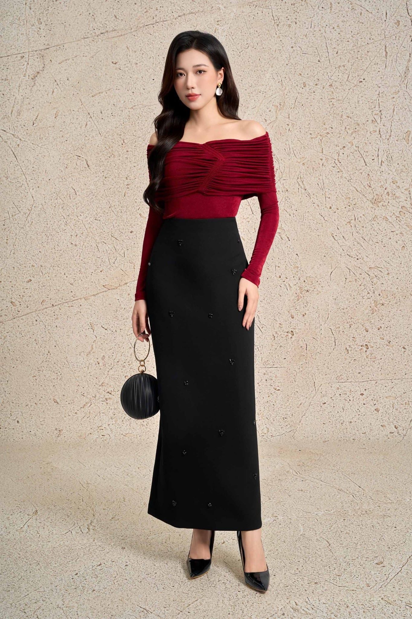 FAK91470 - Áo kiểu dạo phố vải len dáng ôm trễ vai tay dài thời trang - PANTIO