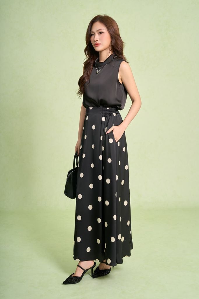 FAS13854 - Áo sơ mi công sở vải lụa satin dáng suông cổ tròn không tay - PANTIO