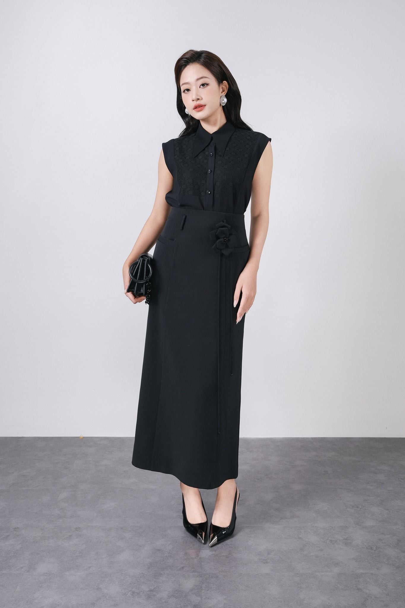 FJD51269 - Chân váy dài công sở vải tuytsi dáng suông cạp liền thân váy phối dây hoa 3D thời trang khoá thân sau - PANTIO